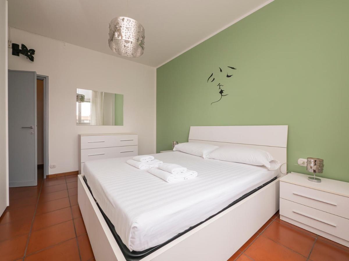 I Host Apartment - Appennini 53 Milano Eksteriør billede